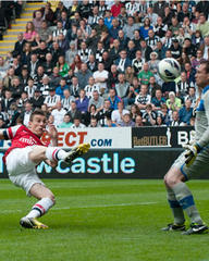 Newcastle 0 - Arsenal 1: Arsene Wenger makes it sweet 16