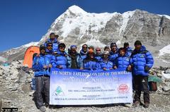 nine climbers from the north east scale mt everest