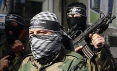 Hamas confiscates rockets from Fatah's armed wing